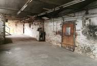 Ausstellungsraum, Werkstatt, Lager... Mietinteressenten vorhanden. Zusätzlich Wohnung oberhalb möglich.