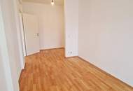 DACHGESCHOSS, INNSTRASSE, sonnige 76 m2 Neubau, 2 Zimmer, Wohnküche, Wannenbad, Parketten, WG-geeignet