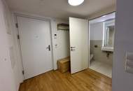 Möblierte 2 Zimmer mit Loggia &amp; Fitness und Sauna im Haus nahe UNO-CIty / VIC!