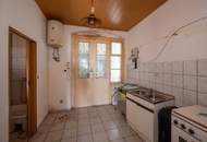 ++NEU++ Sanierungsbedürftige 2-Zimmer Altbau-Wohnung