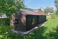 Sanierungsbedürftiges Zweifamilienhaus mit Nebengebäuden in Traumlage