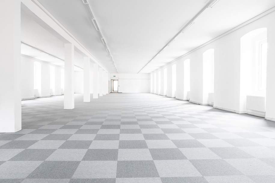 Verkehrsgünstige modernisierte Bürofläche 450 m² - 2 Obergeschoss, Gewerbeobjekt-miete, 5.670,00,€, 4209 Urfahr-Umgebung