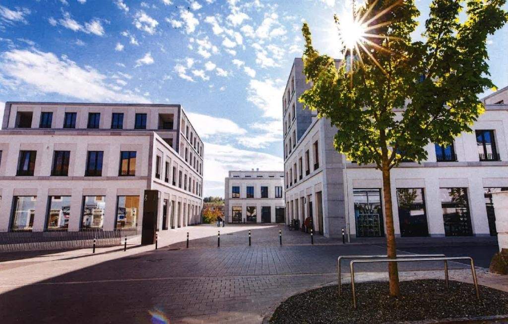 Diverse Flächen im ONE, ca. 500 m2 Büro, 130 m2 Studion und ca. 350 m2 teilbare Geschäftsfläche