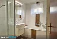 Doppelhaushälfte mit großem Gartenanteil