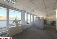 Weitläufiges DG-Büro mit Rundumblick im Herzen von Mödling