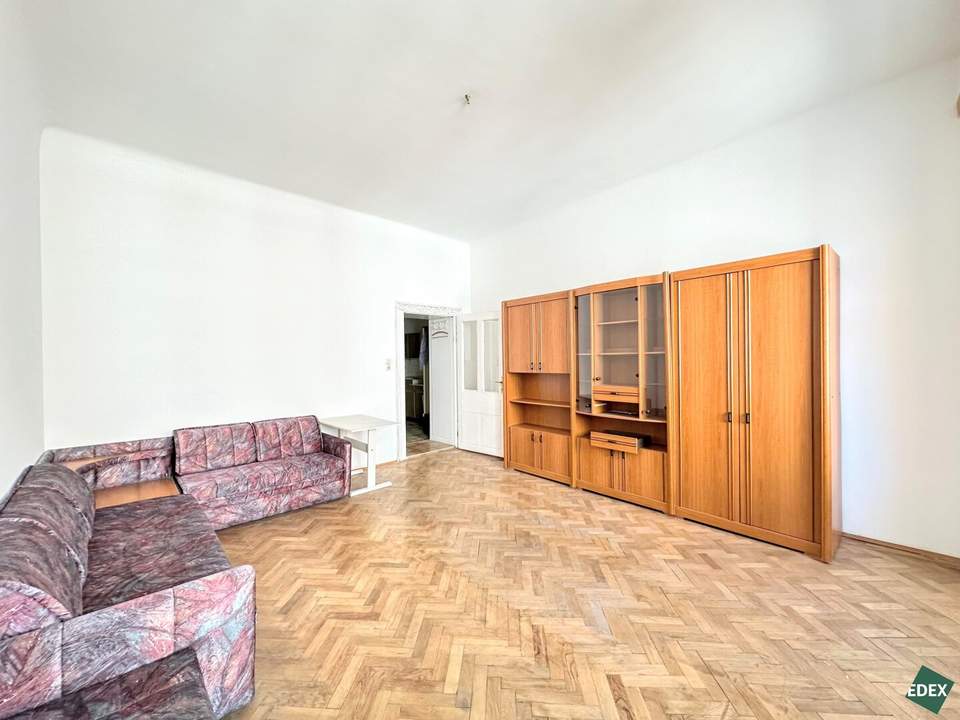 Sanierungsbedürftige 1-Zimmer-Wohnung in zentraler Lage des 5. Bezirks
