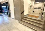 + + + GEKÜHLTES ALTBAUBÜRO MIT BALKON + + + MAHÜ + + + U3 VOR DEM HAUS + + +
