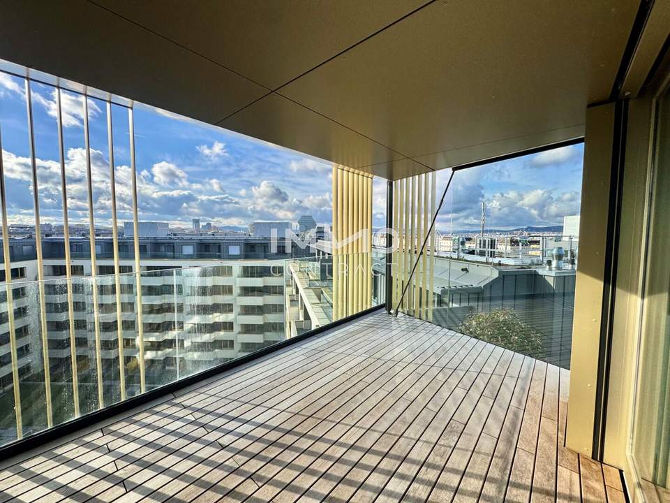 Hauptbahnhof: 9. Stock - Innenhof mit mega Ausblick: Von der Sonne geküsst! Provisionsfrei