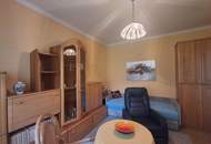 ''Komfortabel ausgestatteter Bungalow mit parkähnlichem Garten''