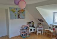 PROVISIONSFREI: Großes Einfamilienhaus (236m²) mit 3.896m² Baugrund im Zentrum von St. Marein/ Graz