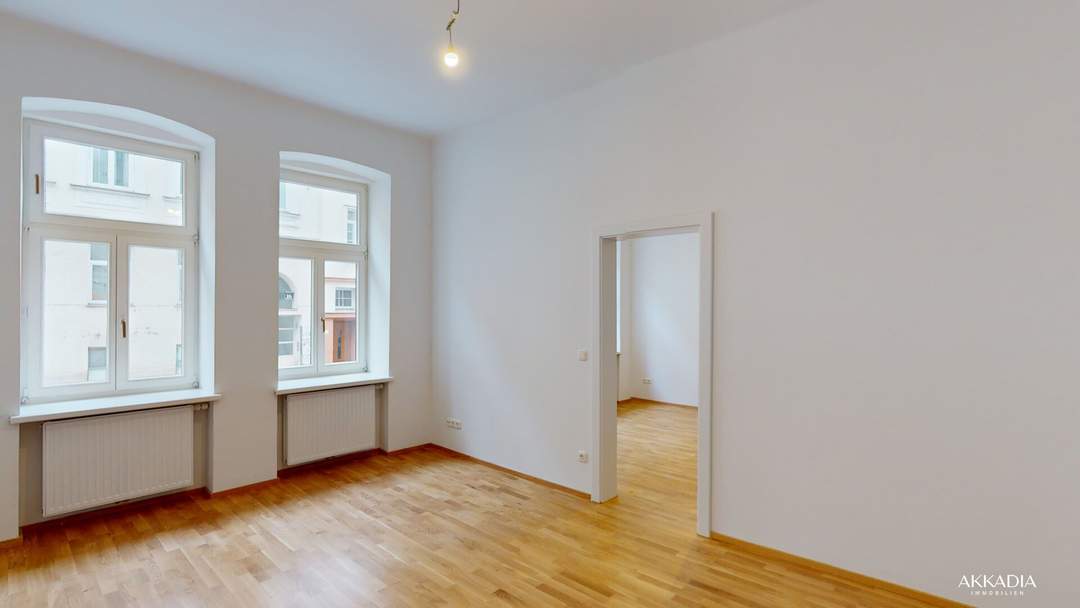 Bitte nur schriftliche Anfragen // Helle 3-Zimmer Altbauwohnung mit eigenem Außenbereich (Besichtigungstermin 3.11.26 - 09:00 - 10:00 Uhr)