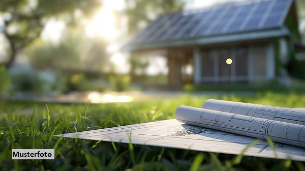 Entwicklungsgrundstück mit 3 Parzellen - Abbruchobjekt (ehem. Gasthaus) inkl. Saal