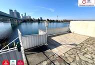 Donau-Juwel direkt am Wasser mit privatem Bootsanlegeplatz