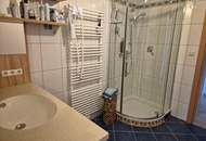 ZWEIFAMILIENHAUS MIT VIELEN MÖGLICHKEITEN UND GROSSEM GRUNDSTÜCK
