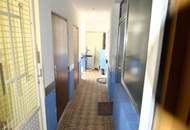 ZINSHAUS MIT GEWERBEHALLE IN HIMBERG