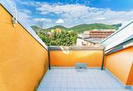 Dachgeschoßwohnung mit Balkon und Ausblick in Gründerzeithaus