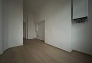 Nähe Sternwartepark / Gymnasiumstraße - Wintergarten - saniertes Dachgeschoss - zwischen Währungen Straße und Sternwartestraße