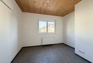 Großzügige 4-Zimmer-Wohnung mit Reihenhaus-Charakter und Terrasse
