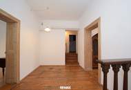 Wohnhaus mit uneinsehbarem großen Garten im Zentrum von Kilb