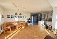 Großzügiges Wohnhaus mit zwei Wohneinheiten – ideal für Familien oder Mehrgenerationen mit Garten und mehreren Stellplätzen