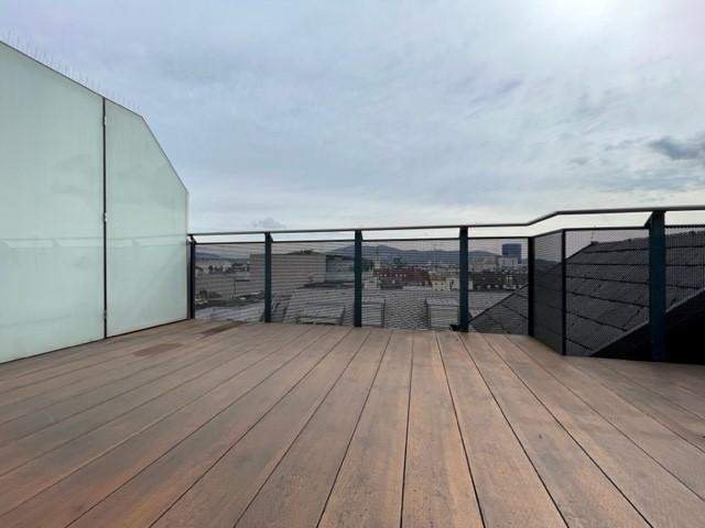 Exklusive 2,5-Zimmer-Wohnung mit hofseitiger Terrasse - verfügbar ab Mai 2026