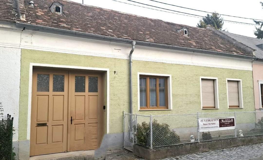 Attraktives Bauernhaus mit vielen Nebengebäuden!