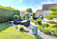 PALMEN, POOL und BARBEQUE