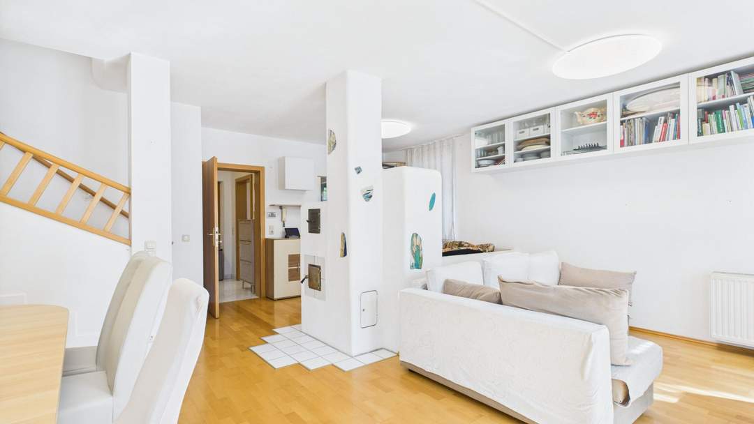 Haus Topzustand mit Klimaanlage und PV Anlage