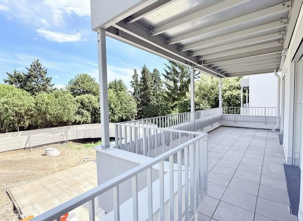 Traumhafte Dreizimmerwohnung mit großem Balkon und Garagenplatz in Oberlaa