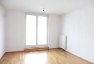 Zieglergasse: Top-moderne DG-Whg. ohne Dachschrägen mit 30m² Terrassenfläche + AB AUGUST!
