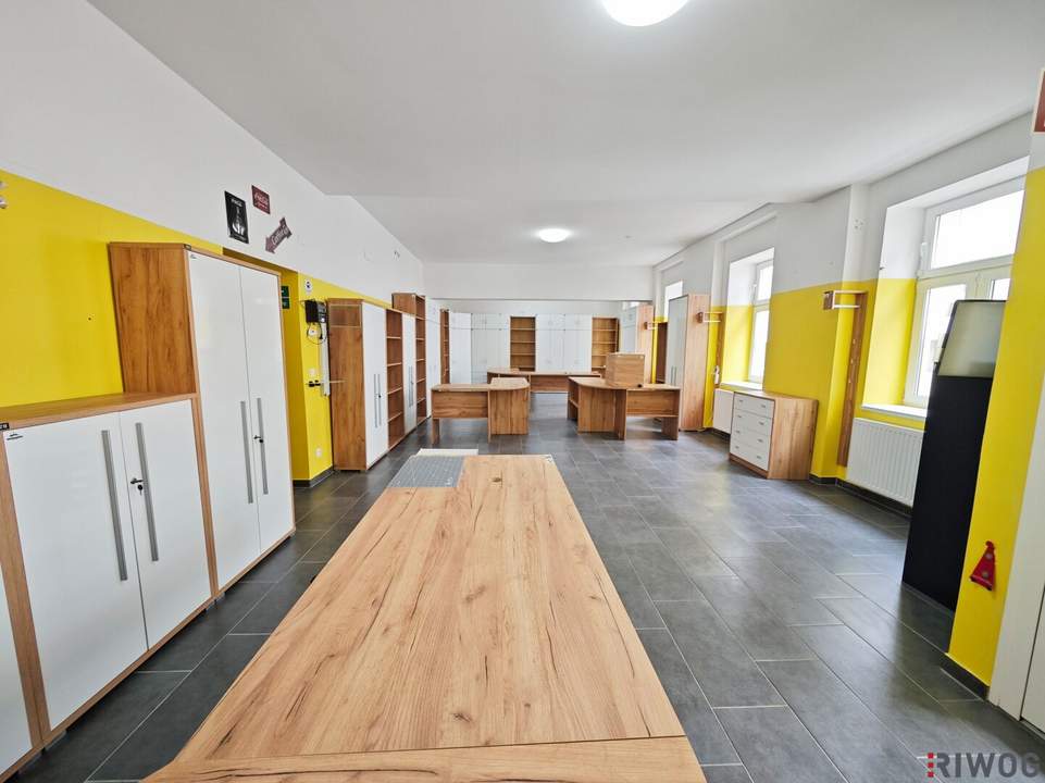 97m² Geschäftslokal/Büro mit Straßenzugang | topsaniert | Einbauküche | optionale Möblierung