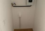 Bezaubernde 2-Zimmer-Wohnung mit allen Vorteilen einer Top-Infrastruktur bietet erholsames Wohnen in zentraler und dennoch naturnaher Grünlage! Ab 01.08.2025 verfügbar!