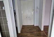 Geräumige und unbefristete 2-Zimmer-Wohnung mit Loggia!
