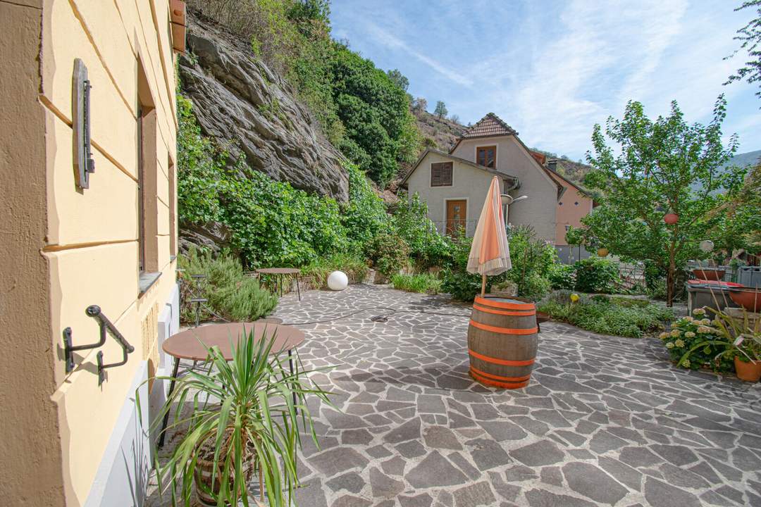**Historisches Anwesen mit Charme in Spitz – Wohnen, Gäste empfangen und Träume verwirklichen!**