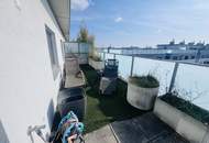 GROßZÜGIGE 5-ZIMMER TERRASSENWOHNUNG MIT 160 m² NUTZFLÄCHE, TIEFGARAGENPLATZ UND FERNBLICK