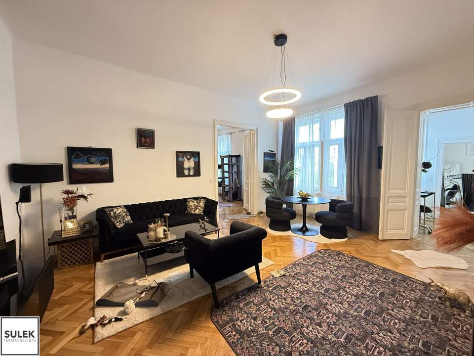 Charmante 2,5 Zimmer Altbauwohnung direkt an der Mariahilferstraße: ab JUNI verfügbar!
