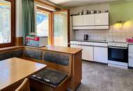 Wohnhaus und vier Bauparzellen