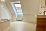 HELLE 2-ZIMMER DG WOHNUNG MIT eigener TERRASSE und GARTENNUTZUNG