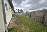 Bungalow mit zentral begehbaren Räumen & Garage