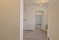 WUNDERSCHÖN SANIERTER 2-ZIMMER-ALTBAU *ERSTBEZUG NACH KATEGORIEANHEBUNG*