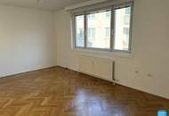 Ruhige 4 Zimmer Wohnung WG geeignet