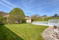 Modernes Einfamilienhaus mit Pool und Photovoltaik