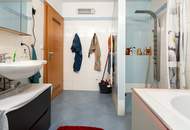 Familienfreundliches Mehrfamilienhaus mit Fernblick über Kierling – 2 Wohneinheiten mit Potenzial !