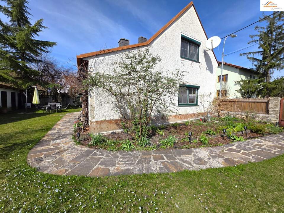 Wohnhaus in ruhiger Lage - viel Platz für die ganze Familie !