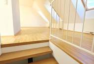 Traumblick - Ihr Logenplatz über der Stadt! Wohnen im Dachgeschoss mit WOW-Effekt! Traumhaft saniertes Altbauhaus + Hofseitige Terrasse + Tolle Infrastruktur und Anbindung + Lebensqualität pur!