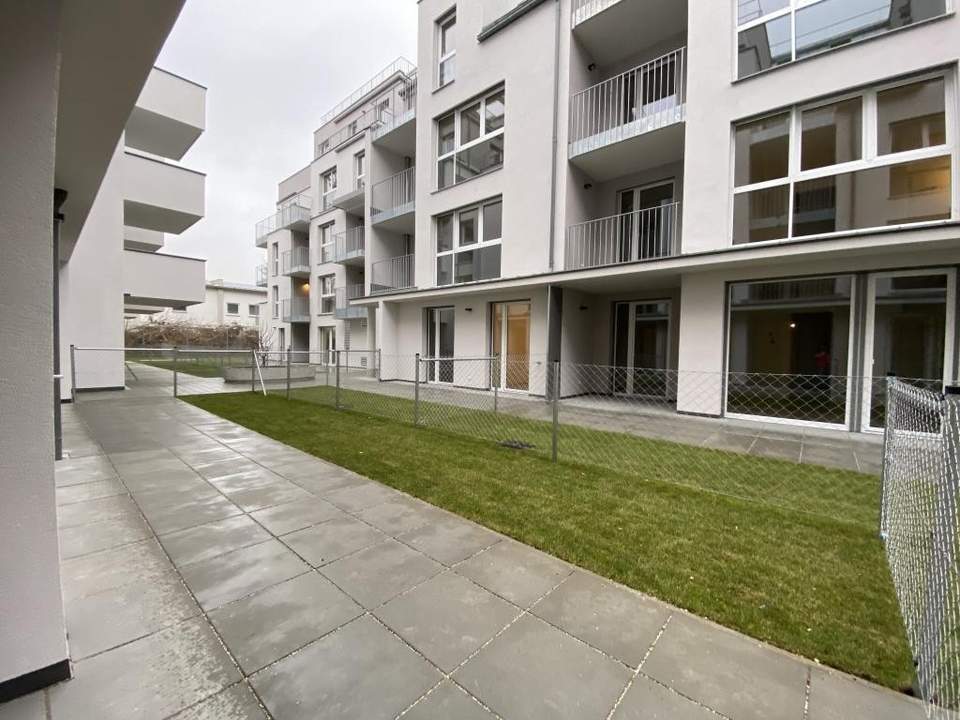 GARTENWOHNUNG mit 31m² Terrasse/Loggia und 18m² Eigengarten!!!