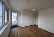 Erstbezug !! Traumhafte Doppelhaushälfte , Wohnkeller mit Garten und 2 Stellplätzen!