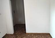 PRIVAT - entzückendes Haus, ruhige Lage Pottenstein bei Wien - zentraler Wohnbereich saniert, oberer Garten mit schöner Aussicht. (Provisionsfrei)