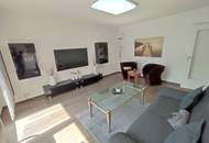 Hochwertig renovierte 2‑Zimmer Wohnung mit Balkon