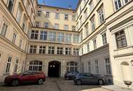 Prachtvolle Beletage mit Balkon in Bestlage am Rochusmarkt! Komplett möbliert.